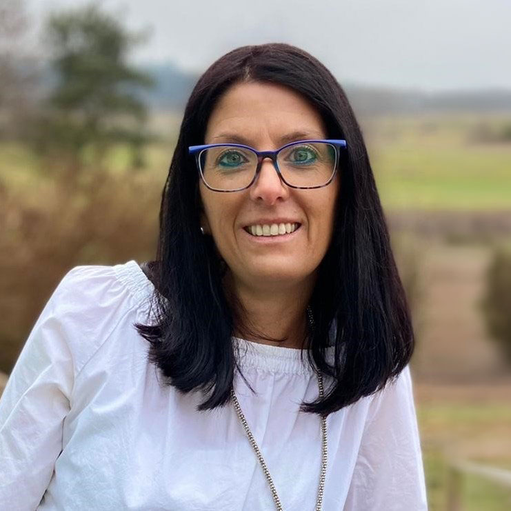 Yvonne Pick-Becker